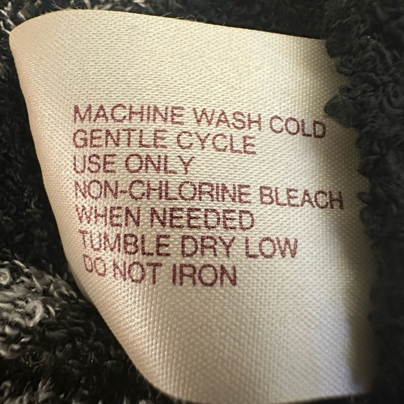 Worthington Black and White Crewneck Sweater with Striped Pattern - Picture 4 of 5